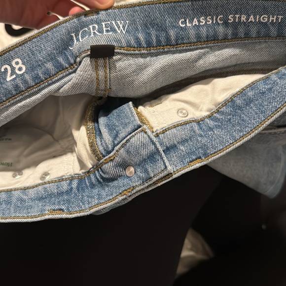 J. Crew Classic Straight Jean in Tompkin Light Wash BX972 NWOT - Picture 3 of 4